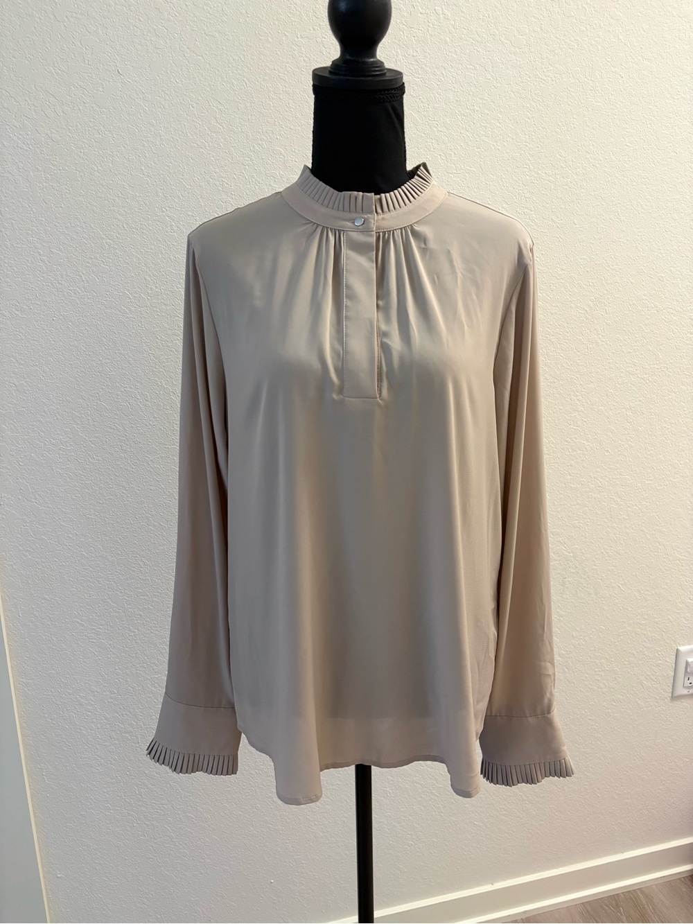 Calvin Klein Pleated-Neck Long-Sleeve Blouse - Taupe